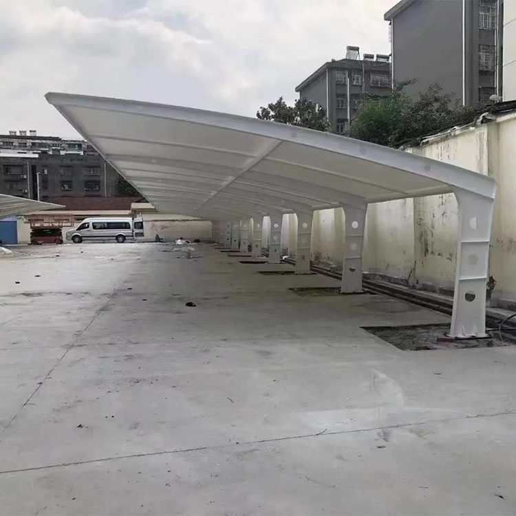 察布查尔锡伯膜结构汽车棚